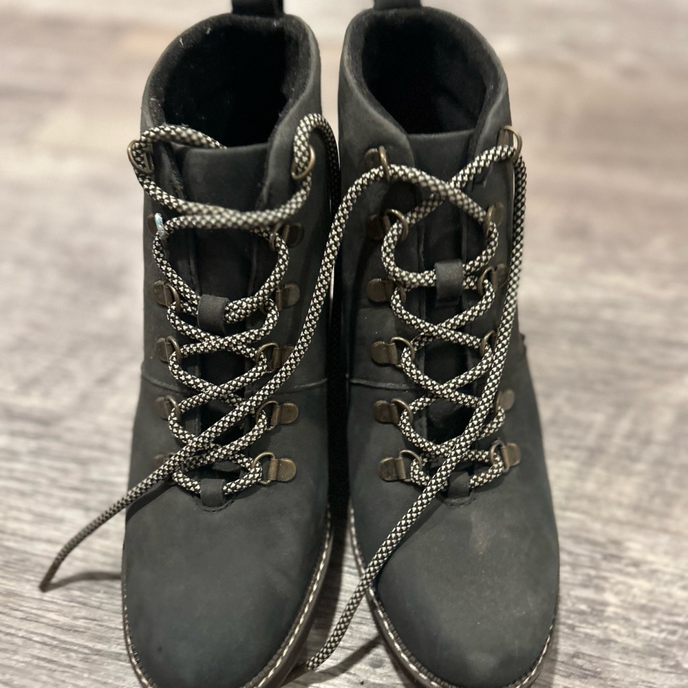 Toms Charcoal Grey Wedge Ankle Booties with Lace-Up Design - Picture 3 of 4